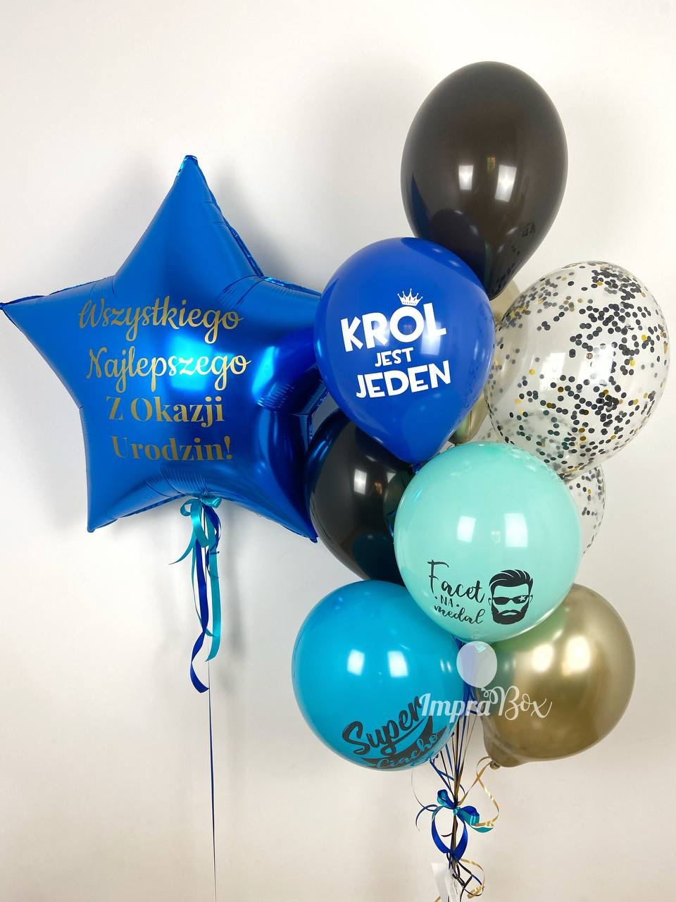 Duza_gwiazda_z_zestawem_balonow_