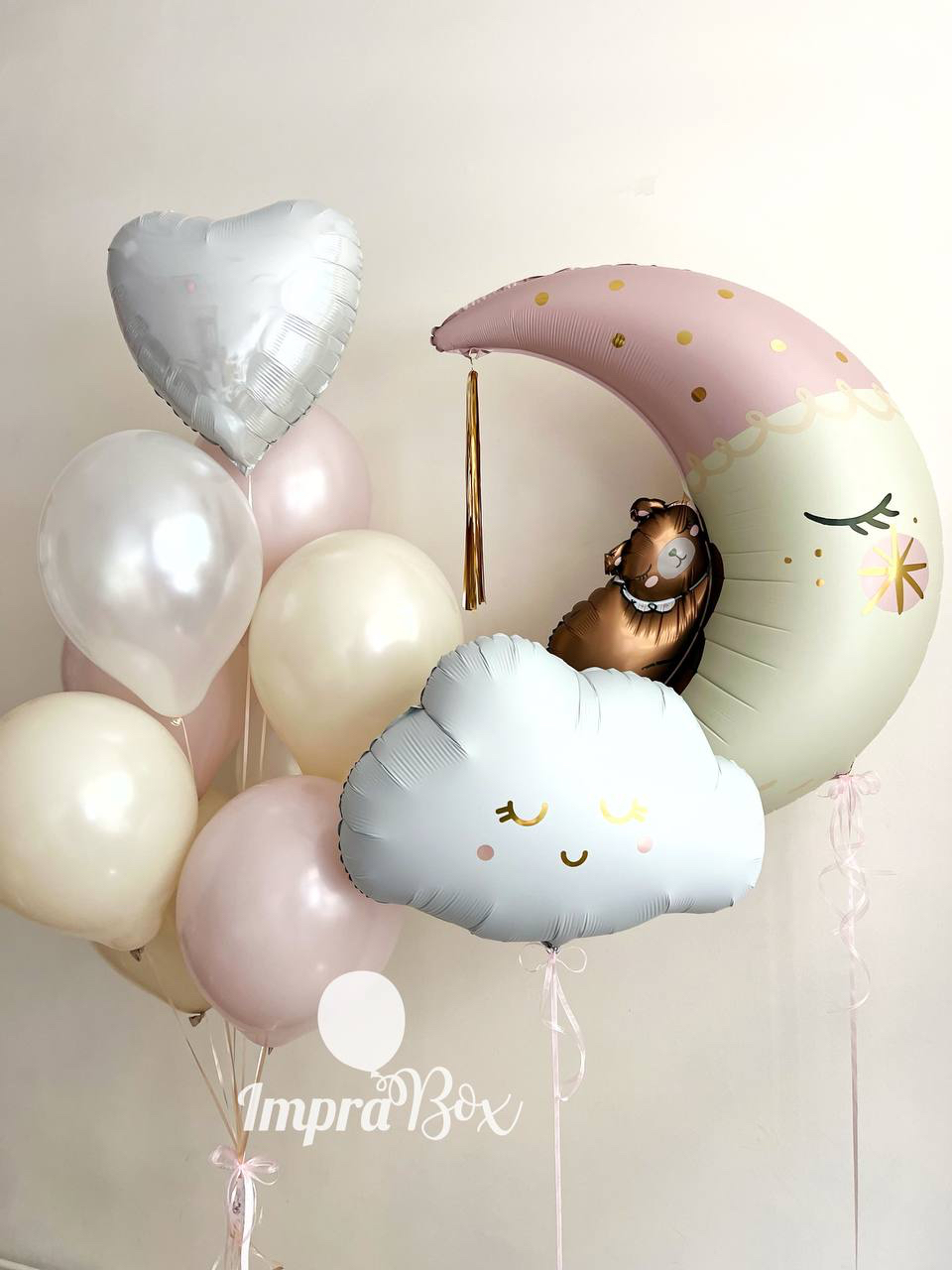 Mis_na_ksiezycu_z_chmurka_dla_dziewczynki